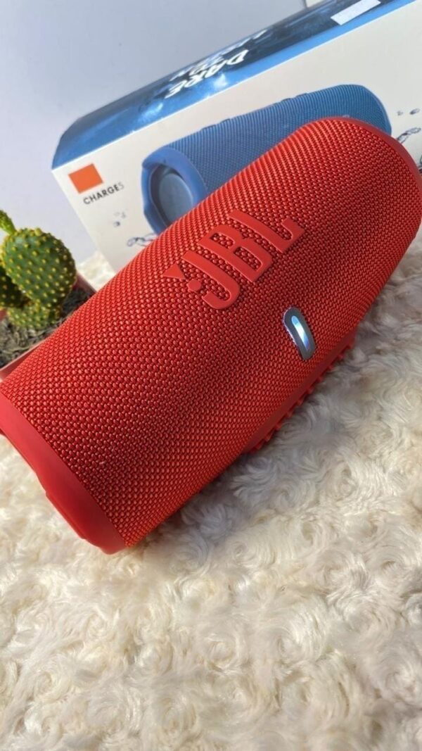 jbl (3) Parlante portable JBL Charge 5